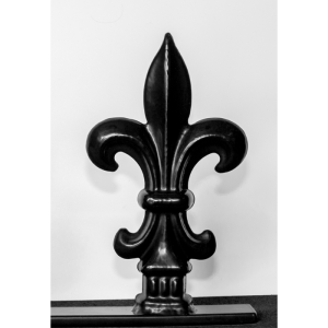 B4-metal-finial
