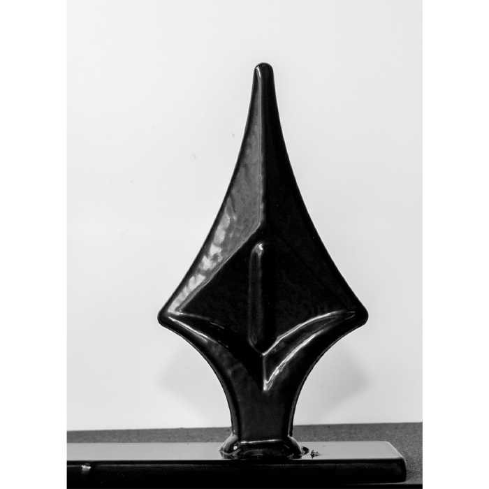 C5-metal-finial