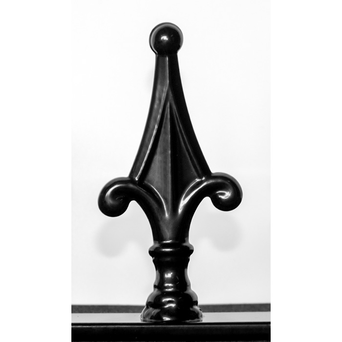 F5-metal-finials